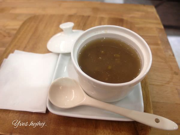2012-11-18 08.18.38.jpg